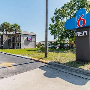 6 Near Fairgrounds - Casino Tampa